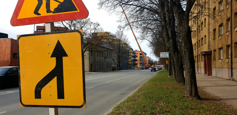 Märgid hoiatavad vara.