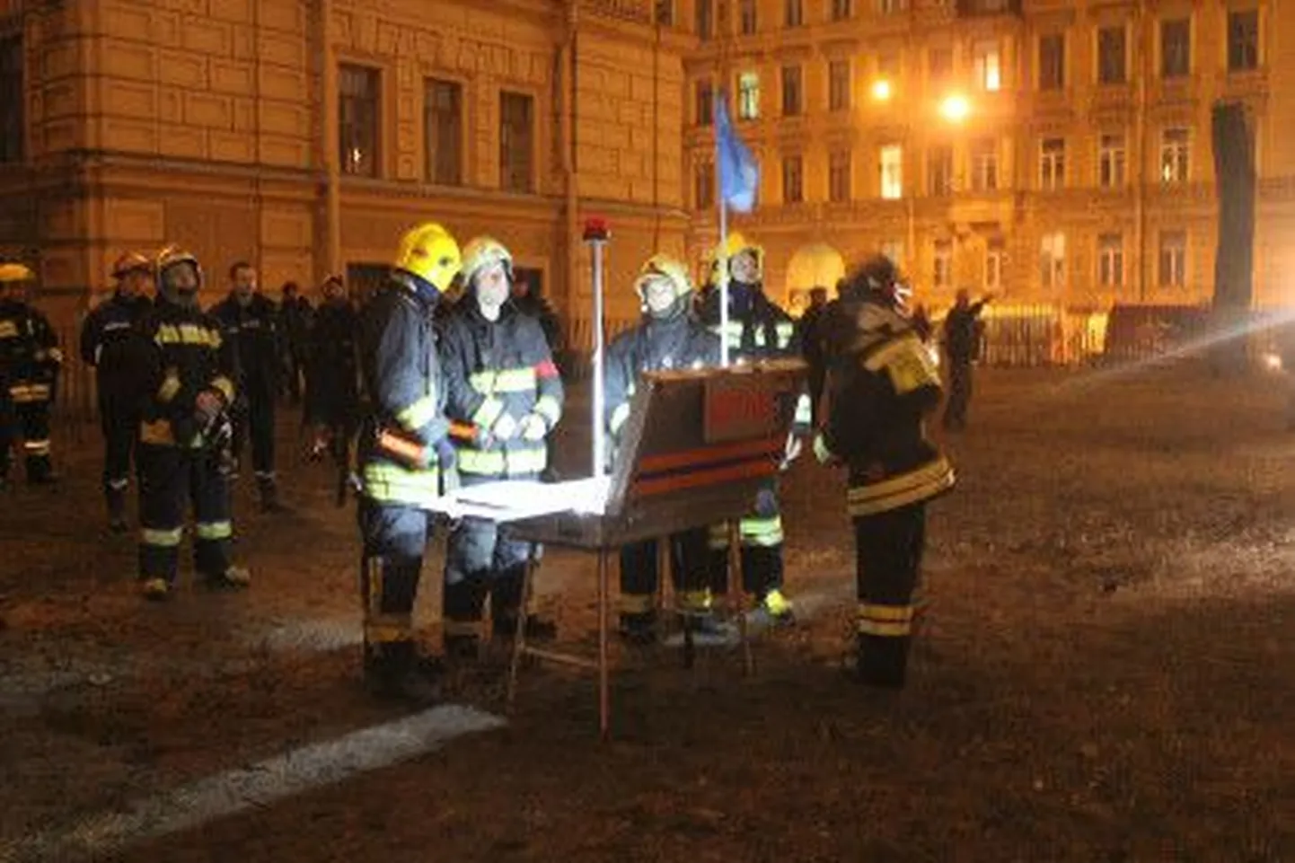 В результате пожара в Академии художеств на Васильевском острове никто не пострадал.