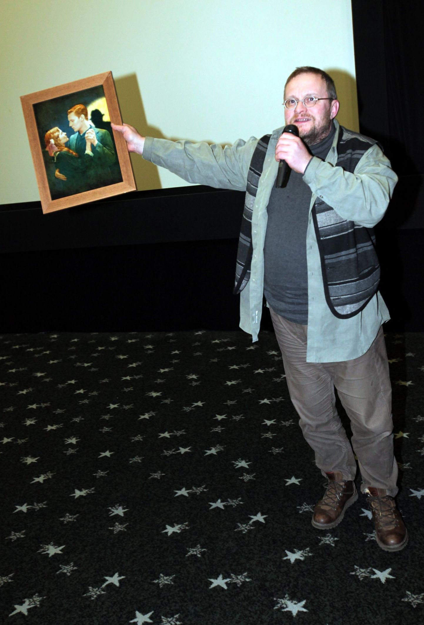 Харди Вольмер на премьере "Живых картинок".