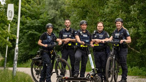 PILDID ⟩ Politsei suvepatrullid hoiavad Pärnu nii kohalikele kui turistidele meeldivana