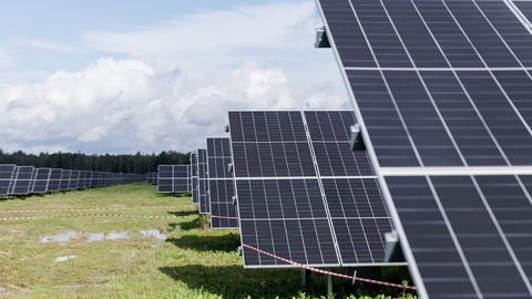 Päikesepaneelidega eestlane sattus elektriaktsiiside ohvriks