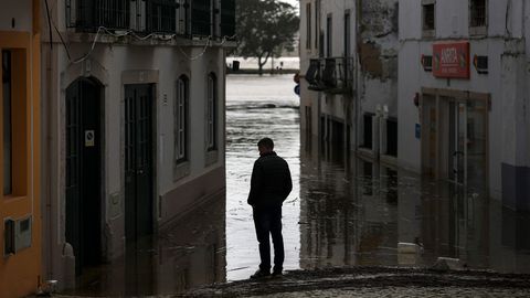 Portugālē pēc kritikas par valdības reakciju uz ziemas vētrām atkāpusies iekšlietu ministre