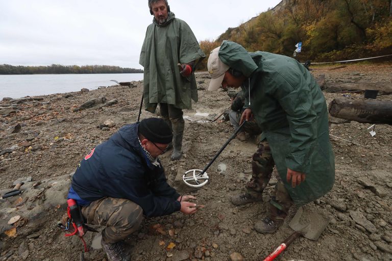 Ungari arheoloogid tegemas Erdi lähedal väljakaevamisi