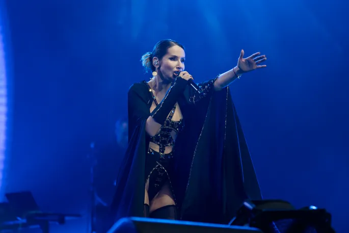 Үлкен көкөністермен порно секс