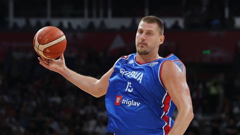 Serbija paziņo 12 spēlētājus Eiropas čempionātam ar Jokiču priekšgalā