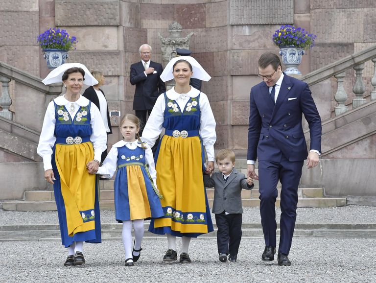 Vasakult: kuninganna Silvia, printsess Estelle, kroonprintsess Victoria, prints Oscar ja prints Daniel
