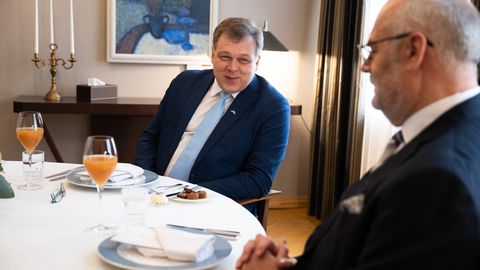 SELGUS MAJAS ⟩ Hussar: Karis ei öelnud mulle kandideerimise kohta midagi ja riigikogus pole tal ka toetust
