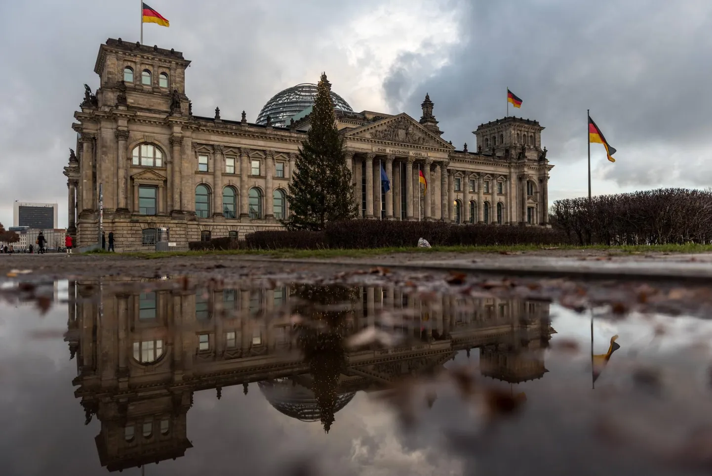 Bundestagi hoone Berliinis. Ajaloolises Reichstagi hoones tegutseb parlament ka praegu.