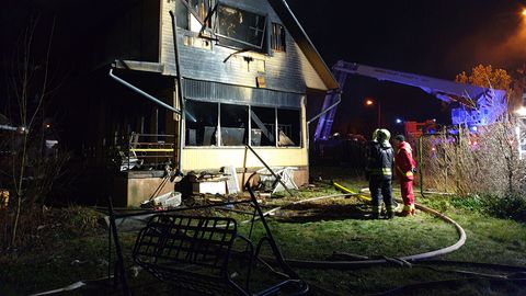 Названа причина страшного пожара в Тарту, в результате которого погибла семья из пяти человек
