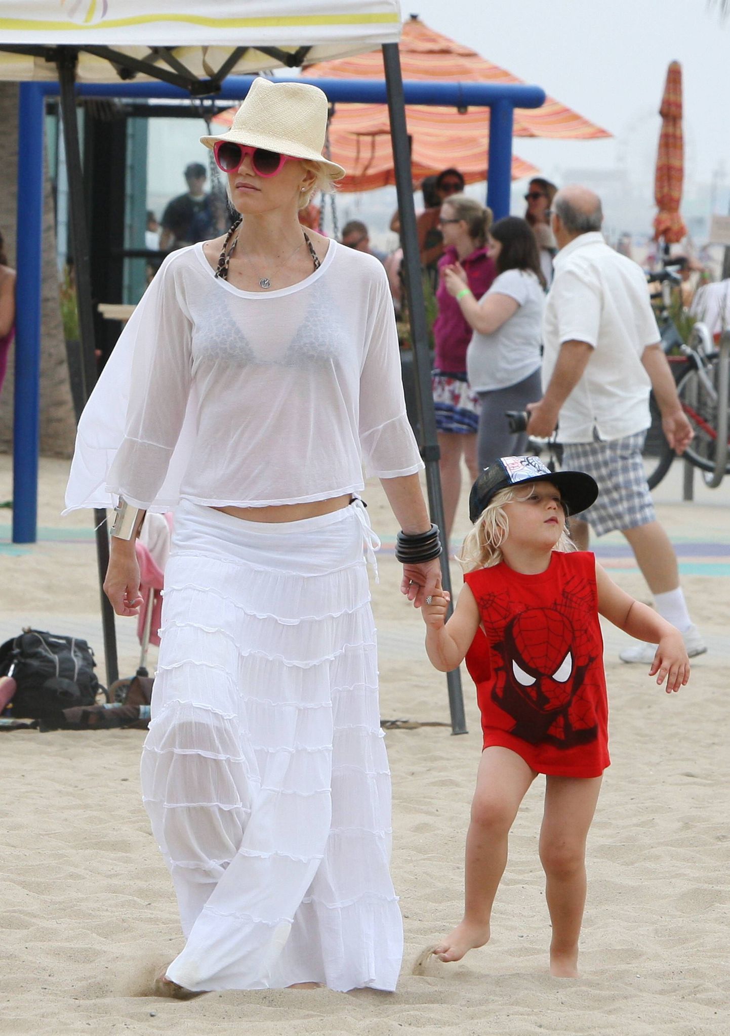 Gwen Stefani nautis poja Zumaga rannailma