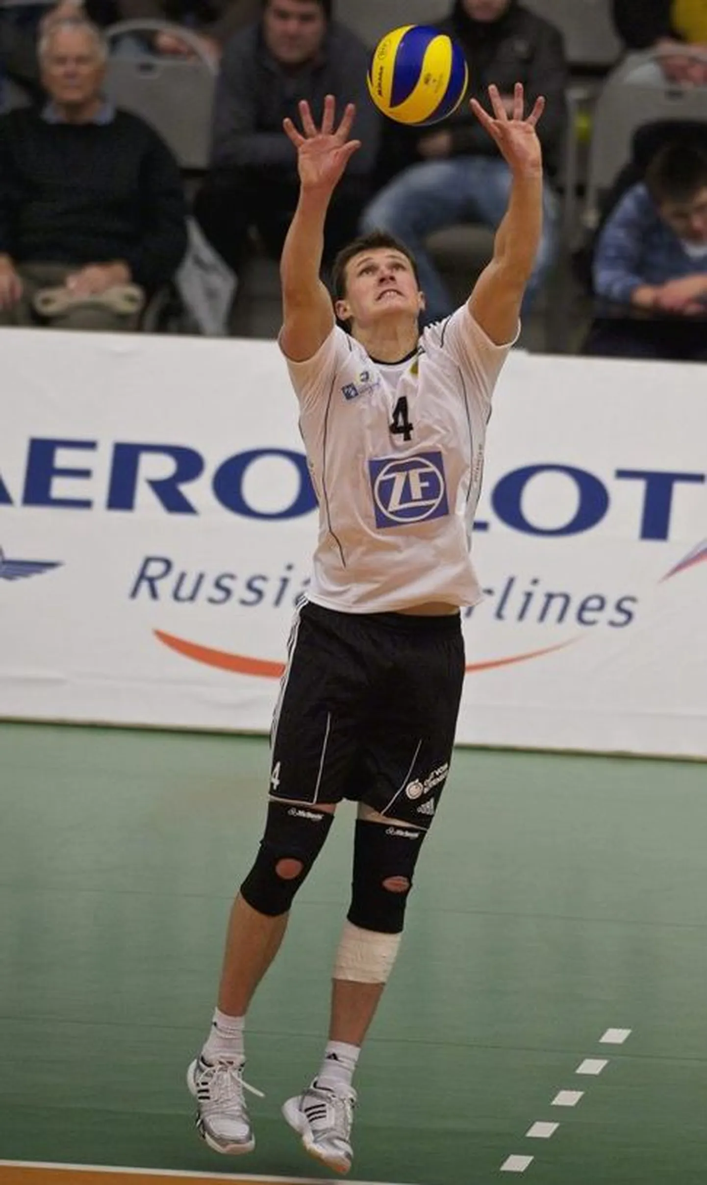 Lukas Tichacek.