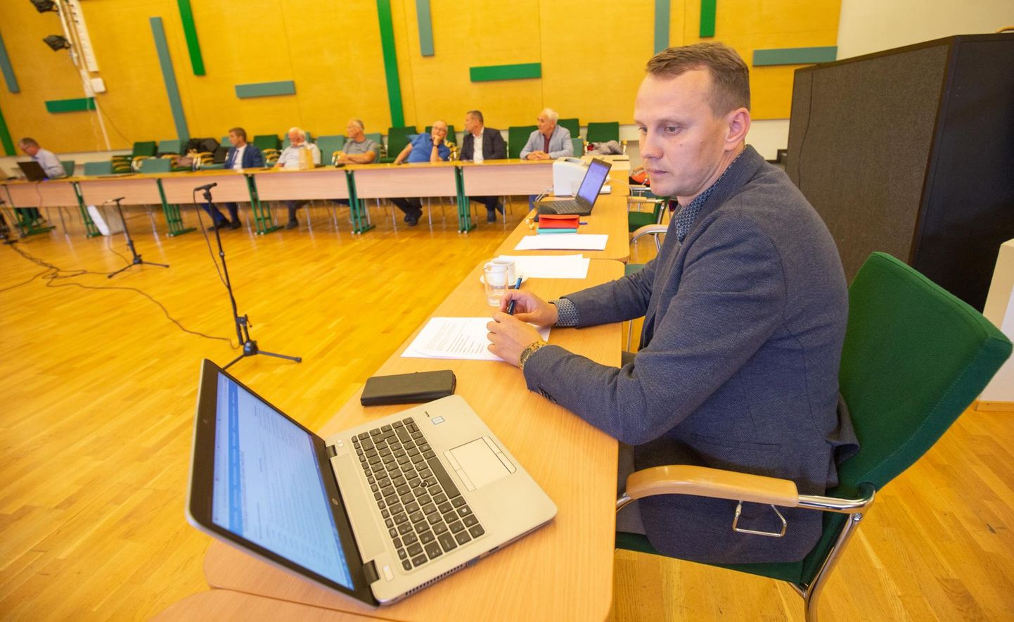 Mullu 30. augustil juhtis Priit Toobal viimast korda Põhja-Sakala volikogu istungit selle esimehena.