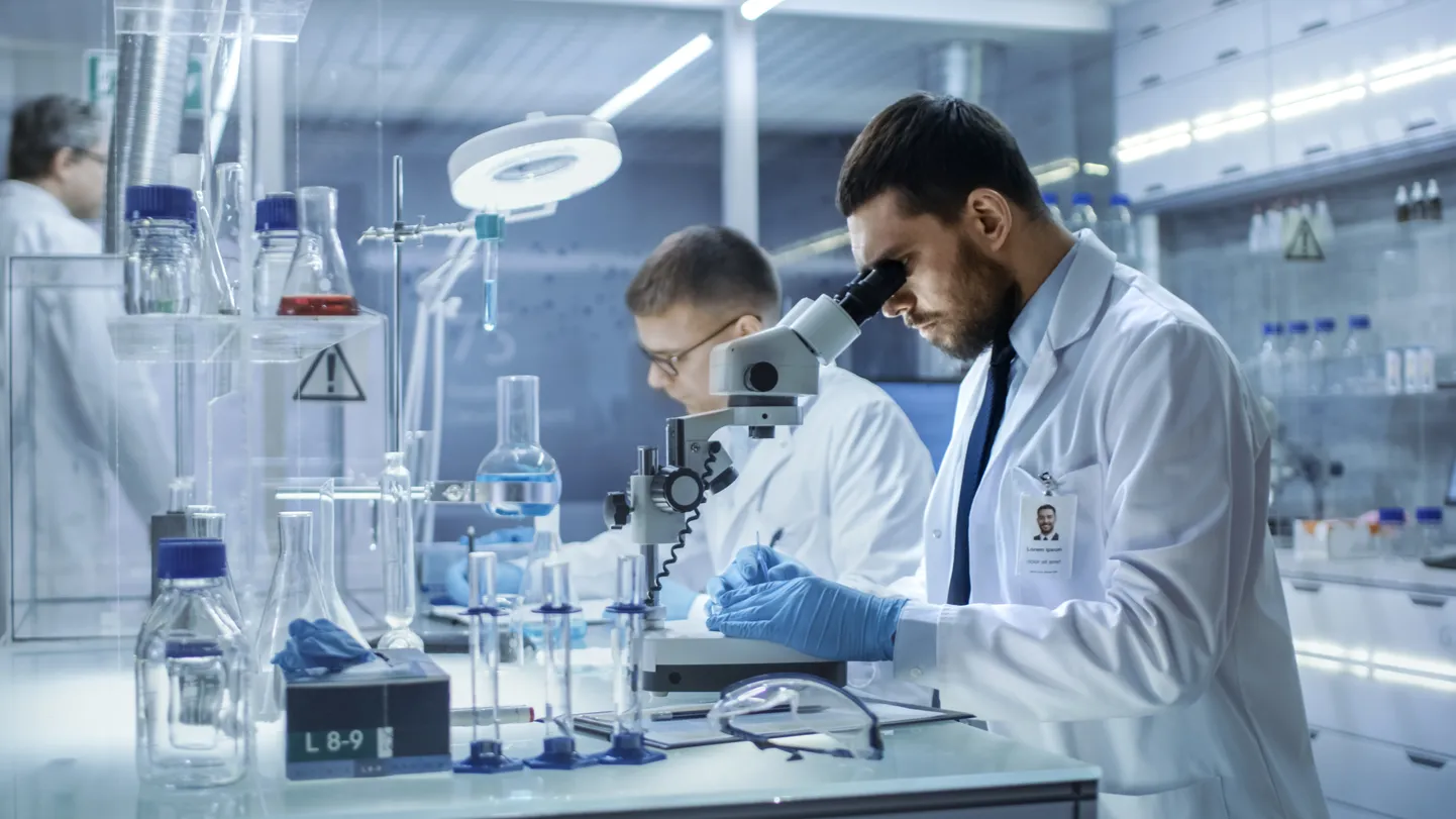 Kraanikausis ligunenud laborinõust leiti metallist toituvad bakterid. Pilt on illustratiivne.