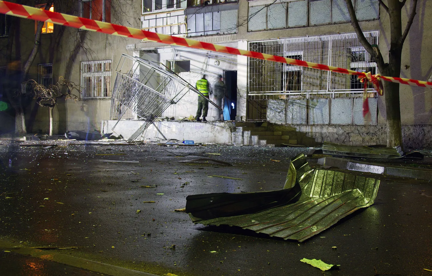 Korrakaitsjad pärast Odessa 23. märtsi plahvatust.