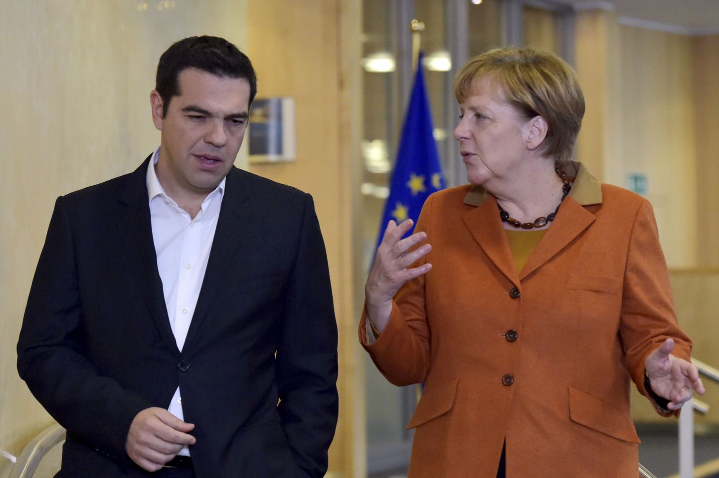 Kreeka peaminister Alexis Tsipras ja Saksamaa kantsler Angela Merkel.