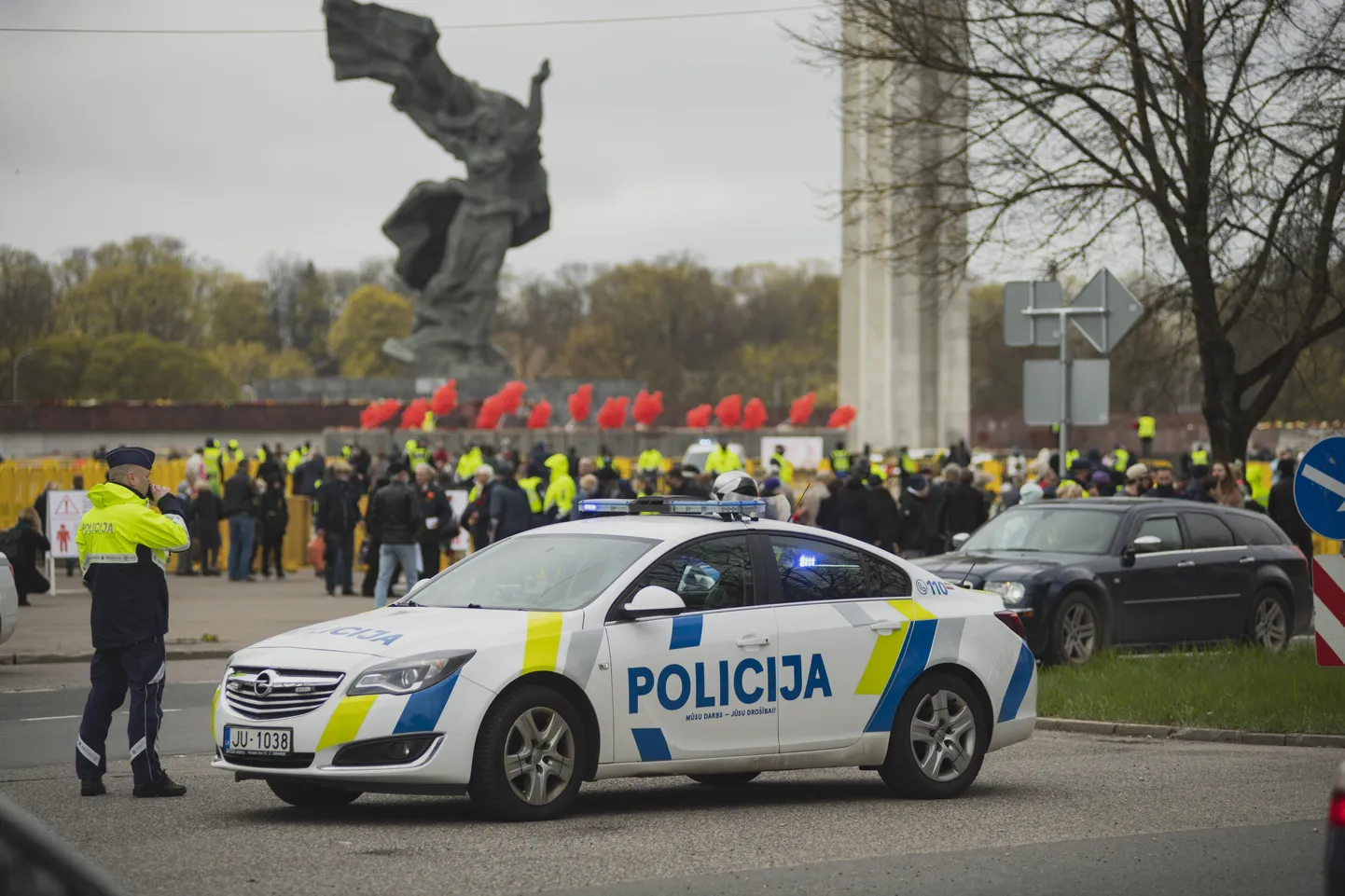 Foto: 9.maija rīts Uzvaras parkā