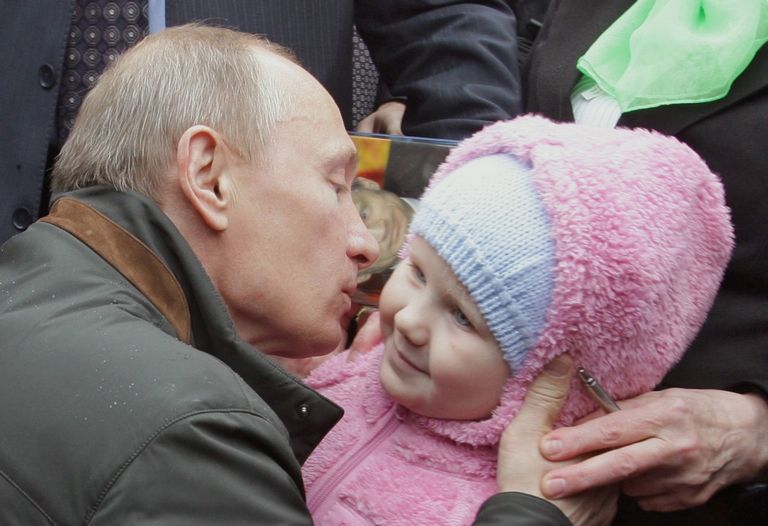 Путин и дети, Май 2010 года