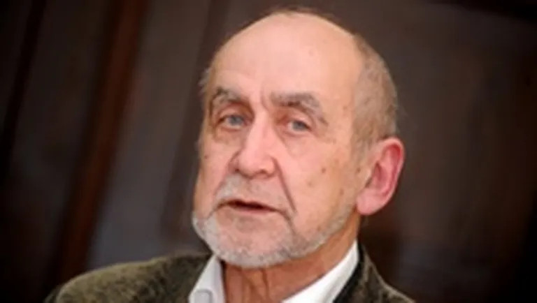 I. Kalniņš