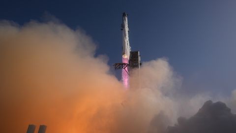 SpaceX-i kosmoselaeva kolmeteistkümnes katselend õnnestus