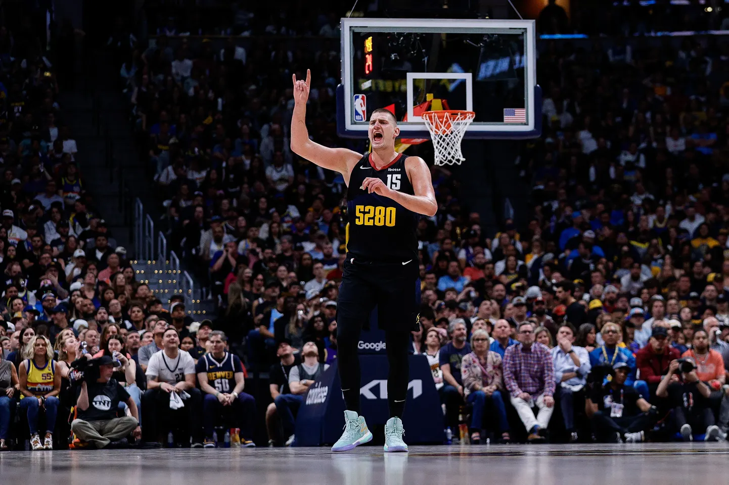 NBA zvaigzne Nikola Jokičs