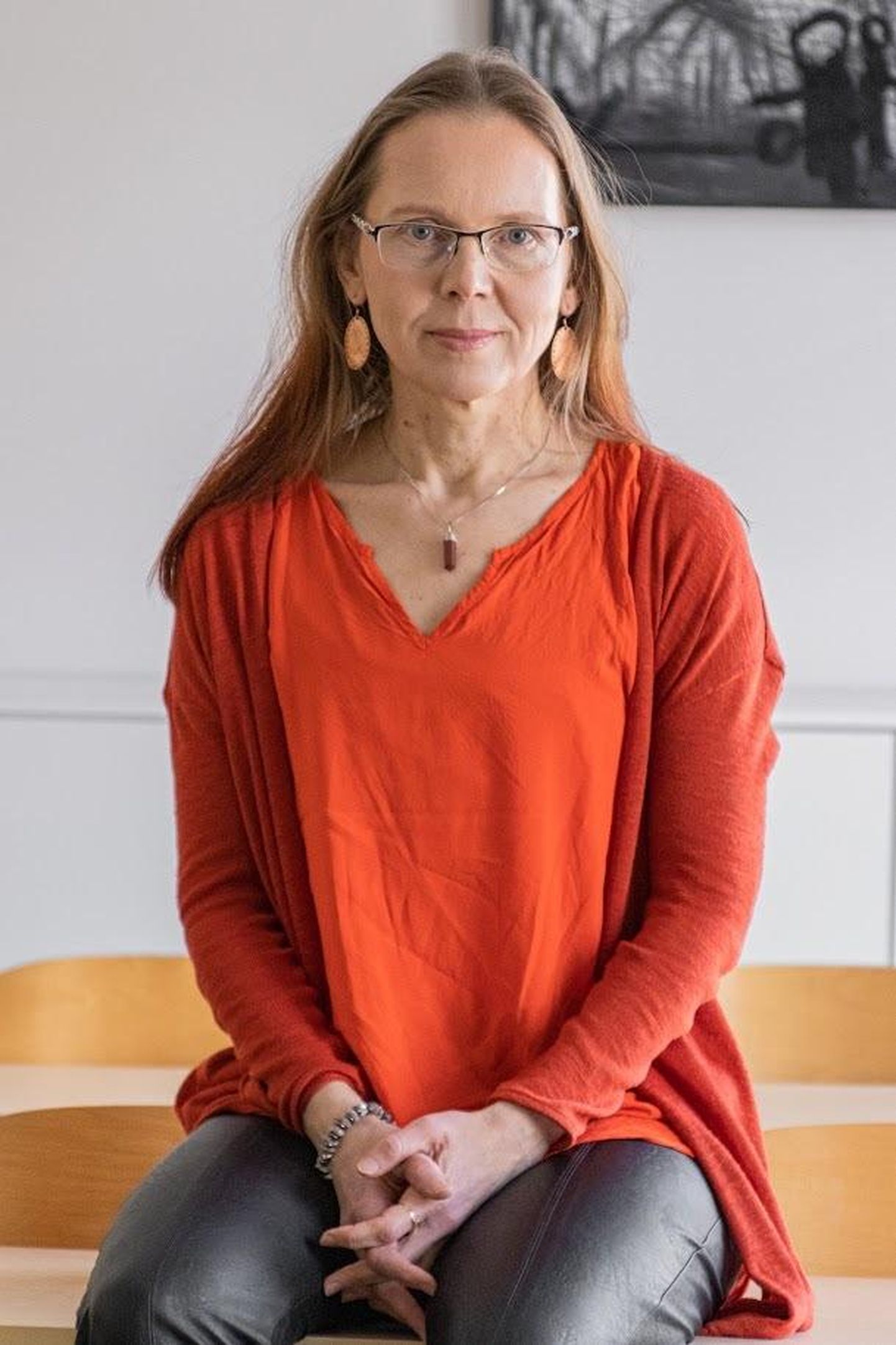 Tartu ülikooli eesti ja võrdleva rahvaluule kaasprofessori Merili Metsvahi uurimisvaldkonnaks on olnud naine eesti rahvaluules.