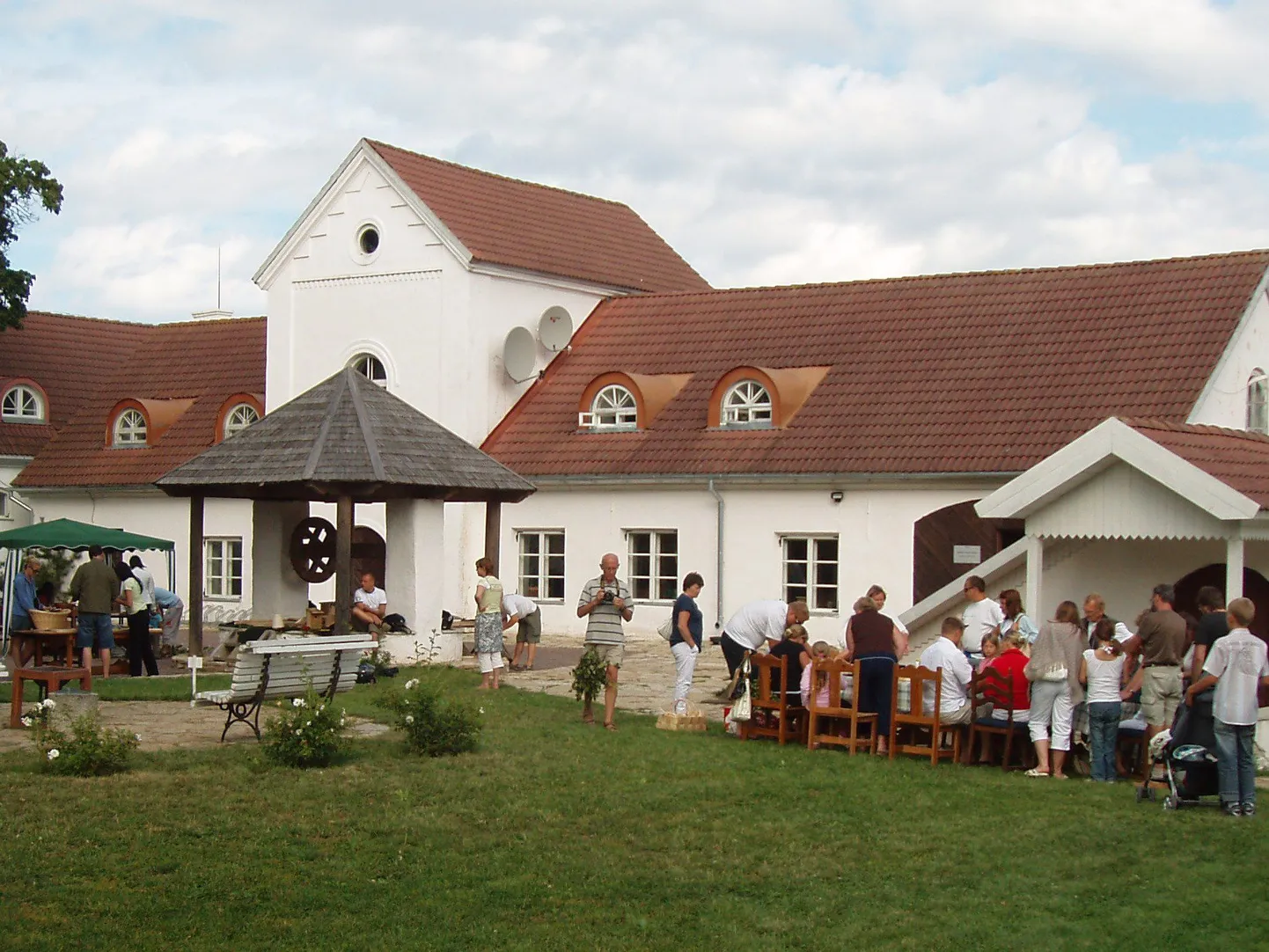 Sagadi mõisa kaevuõu.