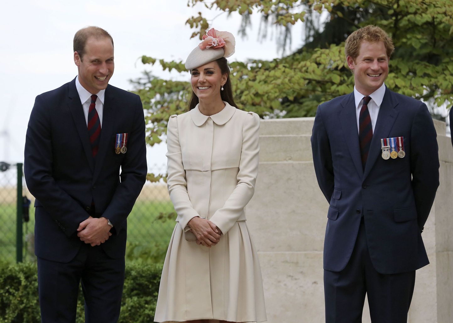 Уильям, Кэтрин и принц Гарри.