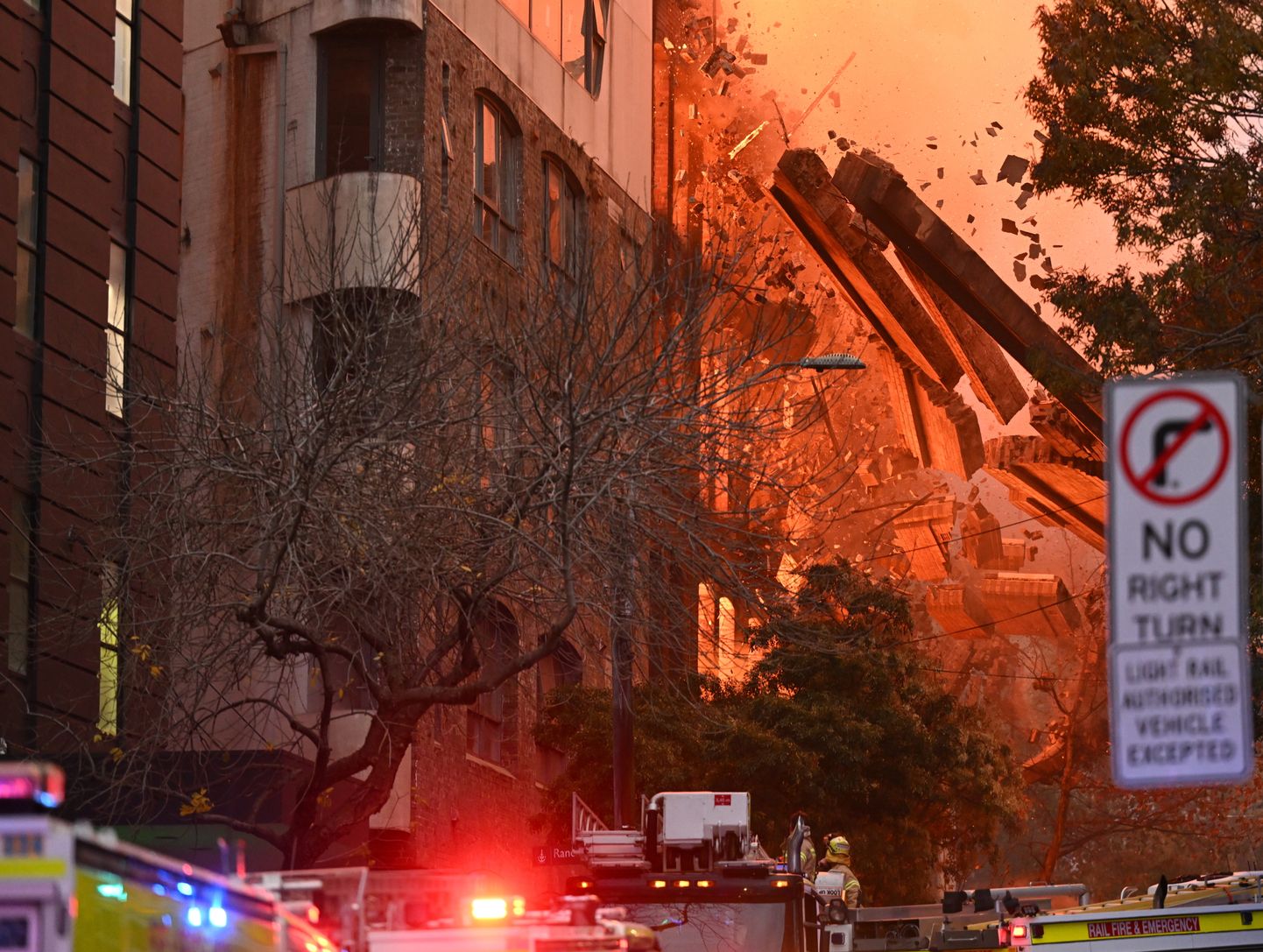 Sydney majapõlengus varises kokku sein.