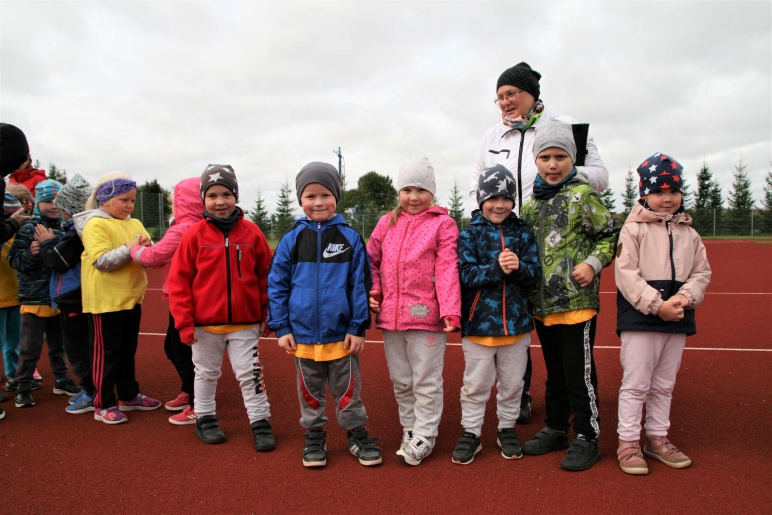 Vinni valla lasteaedade ühisest spordipäevast võttis osa ligi 150 last.