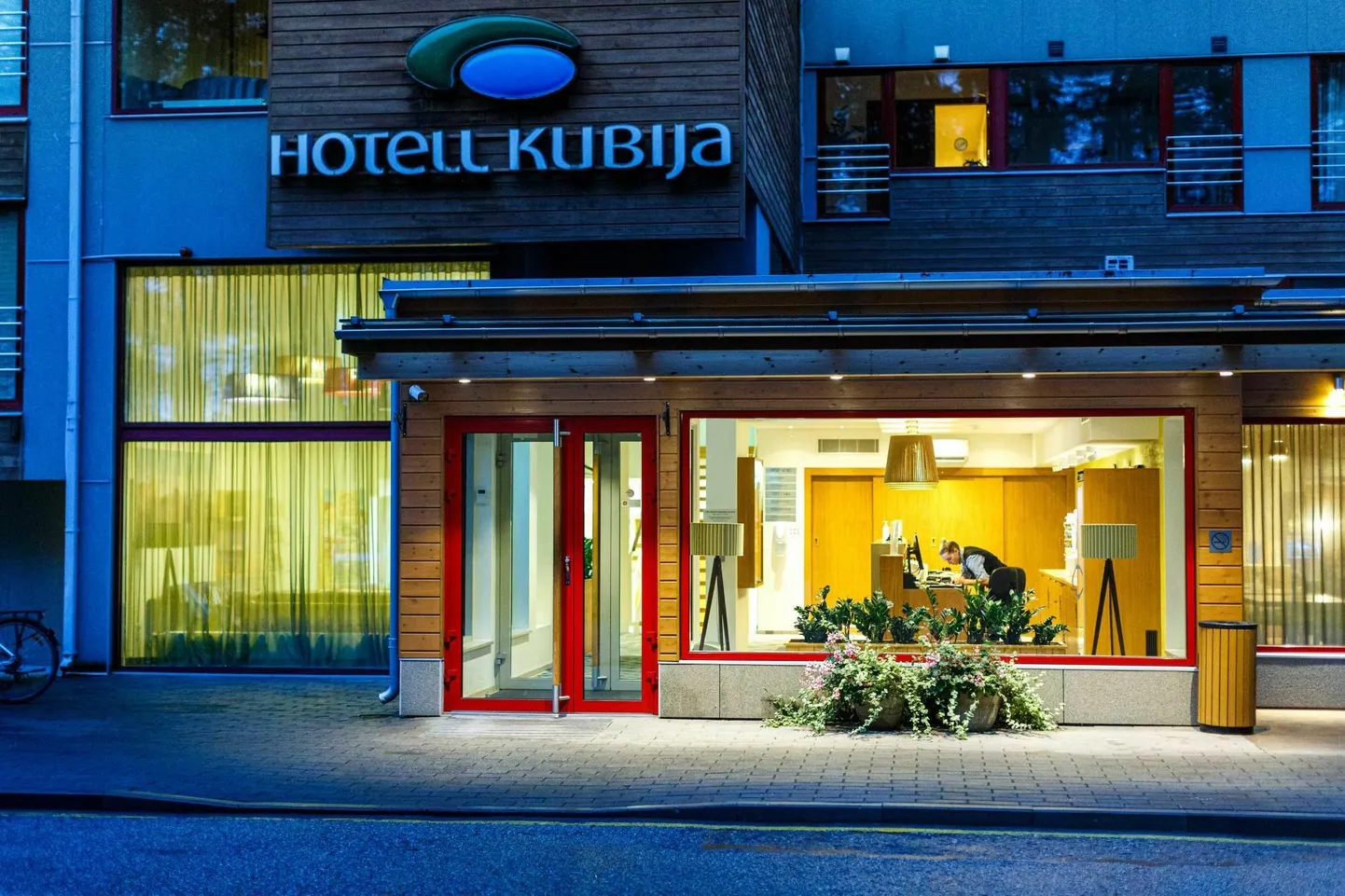 Kubija hotell-loodusspaas seisvat vett tegevjuhi sõnul ei teki ja nii on ka kahjuliku bakteri levikuoht väike.
