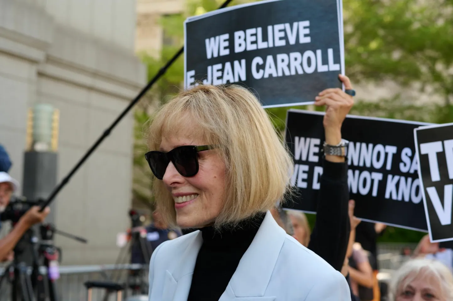 Donald Trumpi vägistamises süüdistav endine kolumnist E. Jean Carroll.