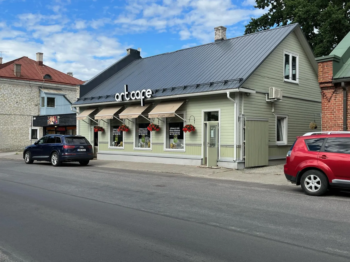 Art Café.