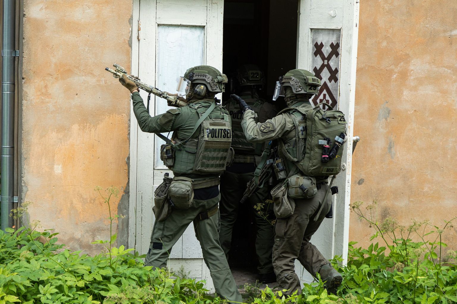 PPA harjutas kolmapäeval Obinitsas relvastatud ebaseaduslike piiriületajate kinnivõtmist.