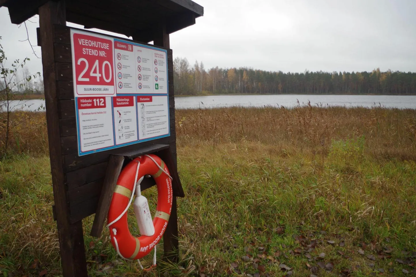 Veeohutuse stend on veekogu juures hädavajalik.