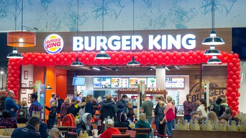 ŠOKEERIV ⟩ Burger King tõi turule juustusõbra unistuse, ent rahvas peab seda millekski muuks