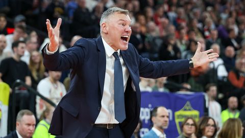 Kriis? Äsja Konontšukilt lüüa saanud Jasikeviciuse ja Fenerbahce kaotusteseeria muudkui pikeneb