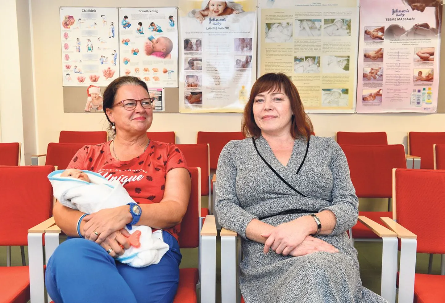 Ämmaemandad Margit Luiga ja Sirje Kõvermägi on mõlemad vanaemad, keda elu ise on pannud mõistma seda, et perekoolis on puudu loengud vanaemadele. Nüüd haaravad nad härjal sarvist.