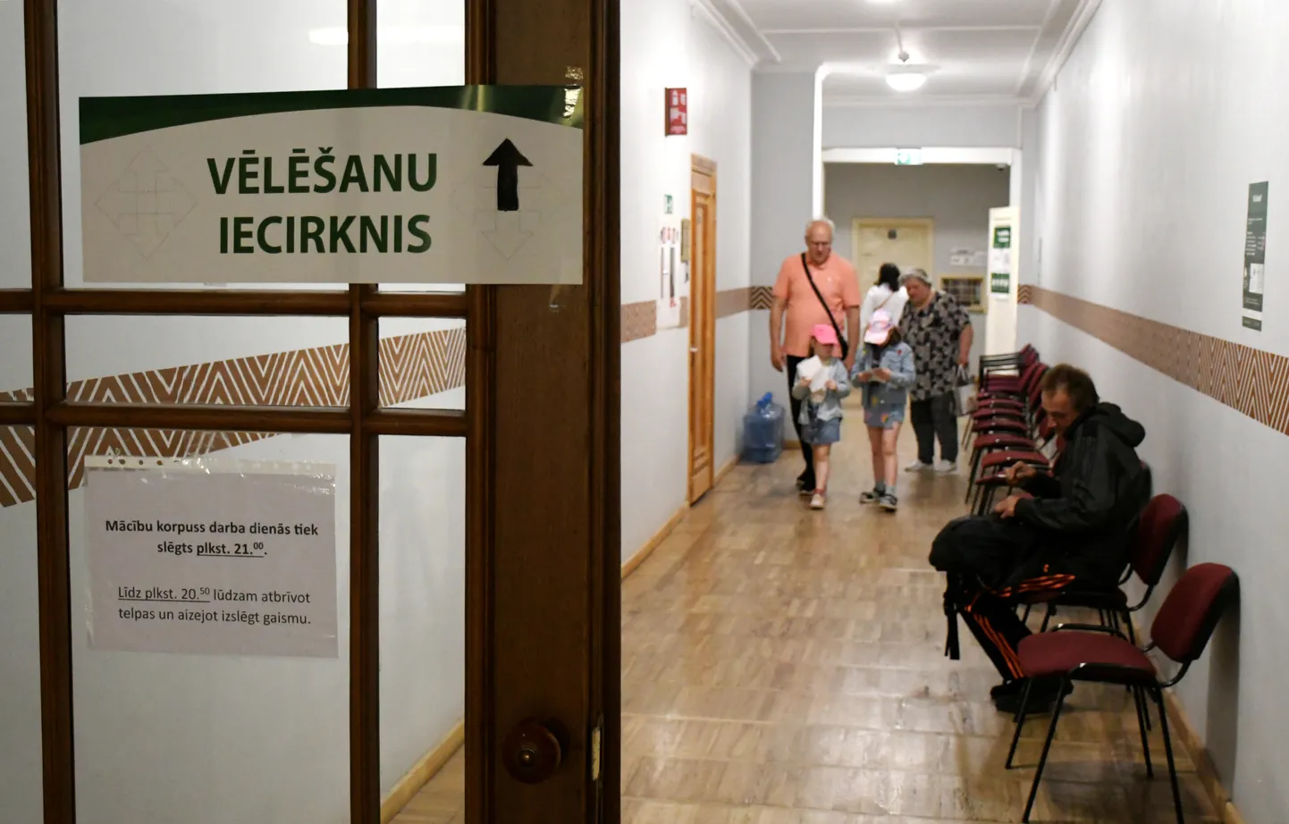 Pašvaldību vēlēšanas 160. vēlēšanu iecirknī Daugavpils Universitātē.