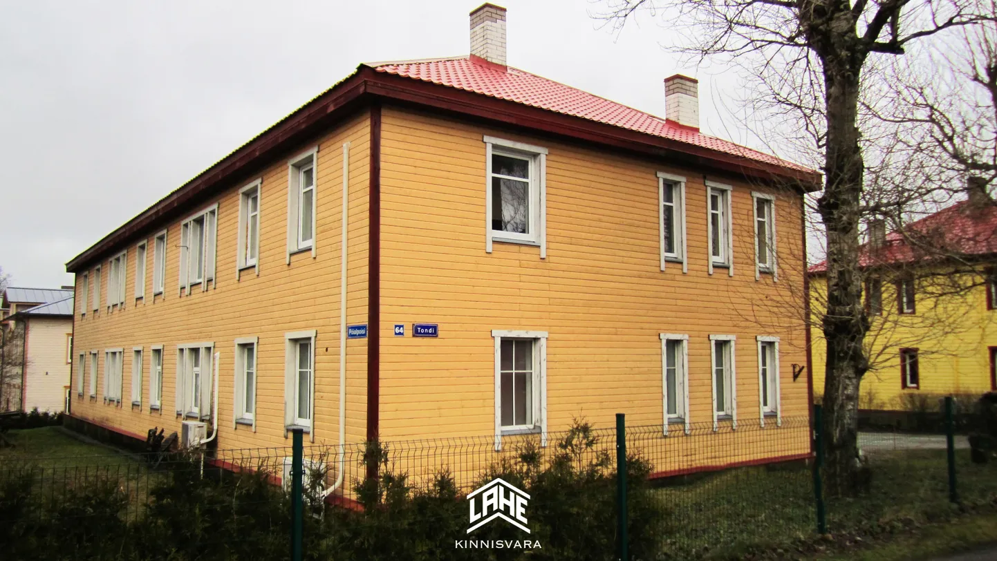Один из объектов, принадлежащих государству: квартира в доме на улице Тонди.