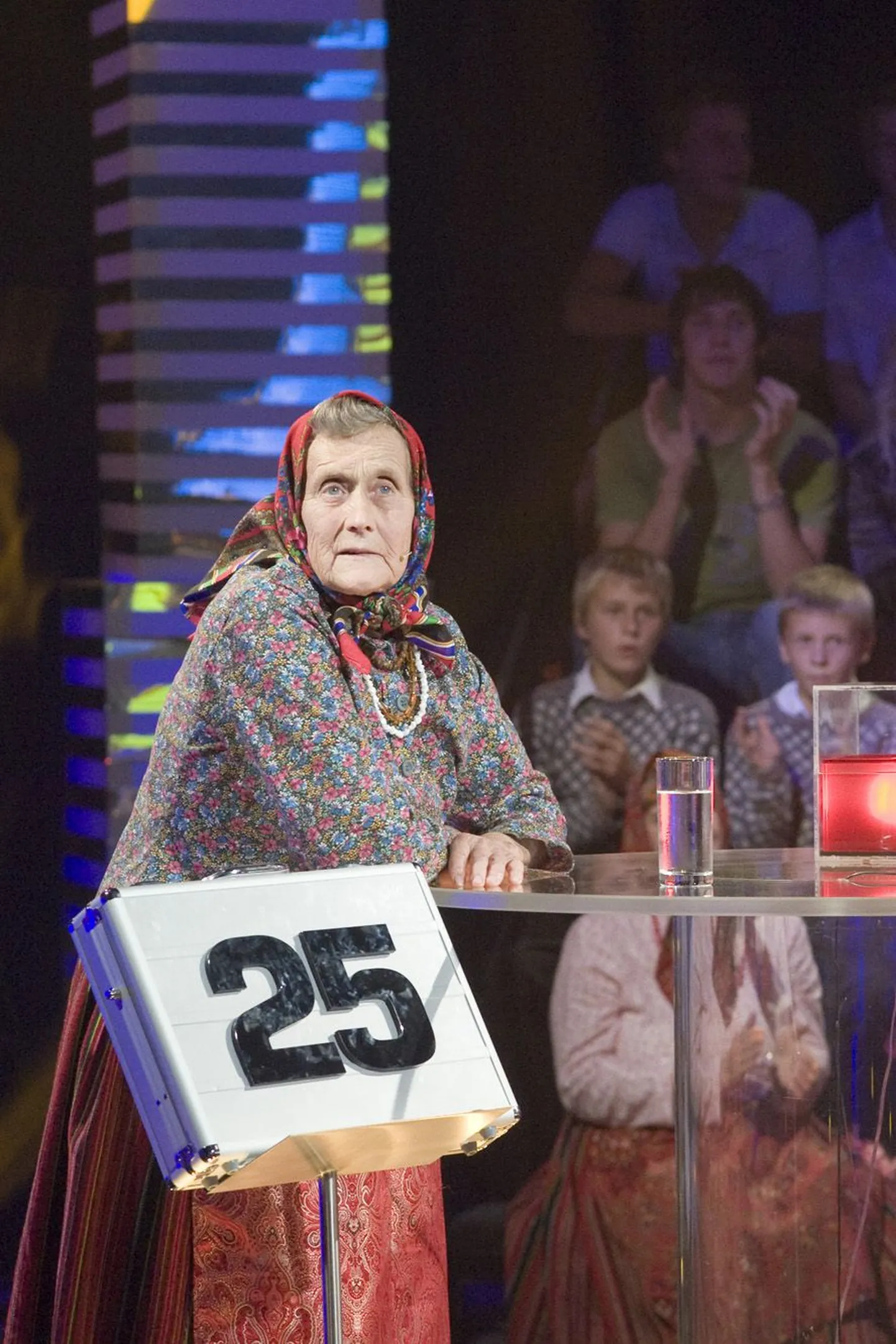 Virve Köster ehk Kihnu Virve saates «Võta või jäta»