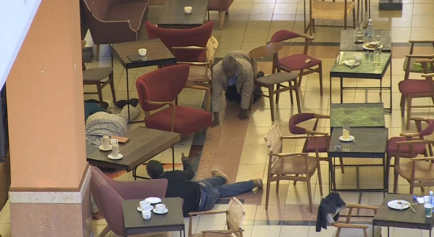 Poodlejad nädalavahetusel Westgate'i kaubanduskeskuses ründajate eest varjumas.