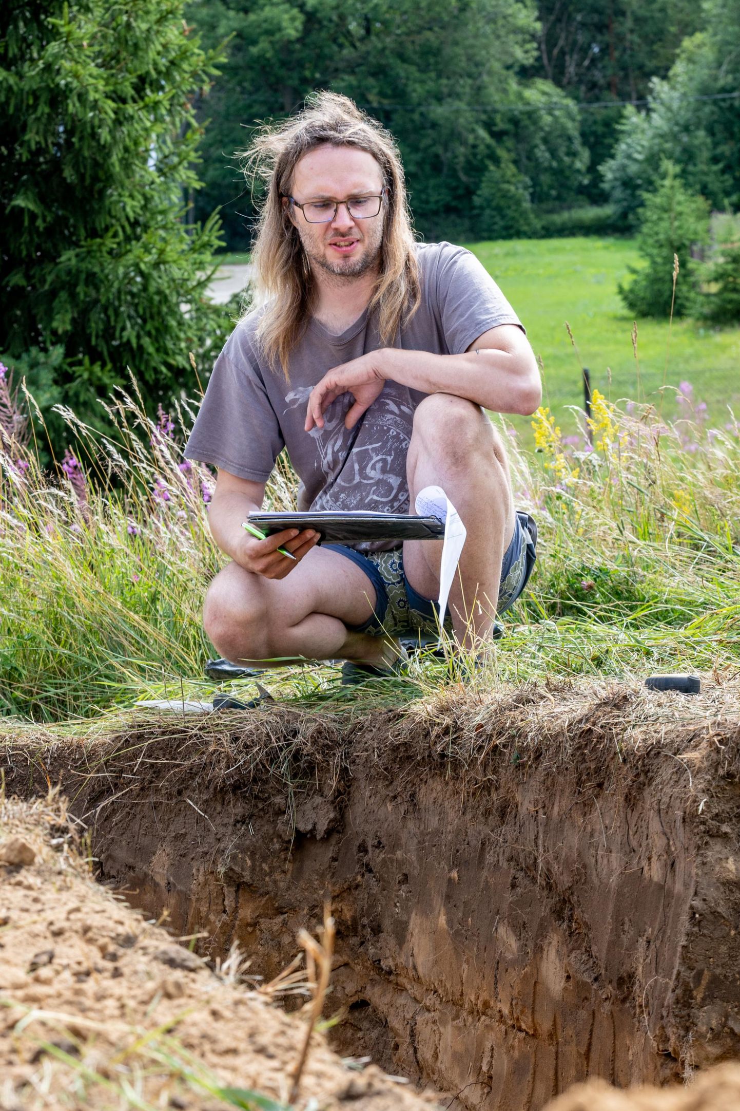 Martin Malve arheoloogilistel väljakaevamistel.