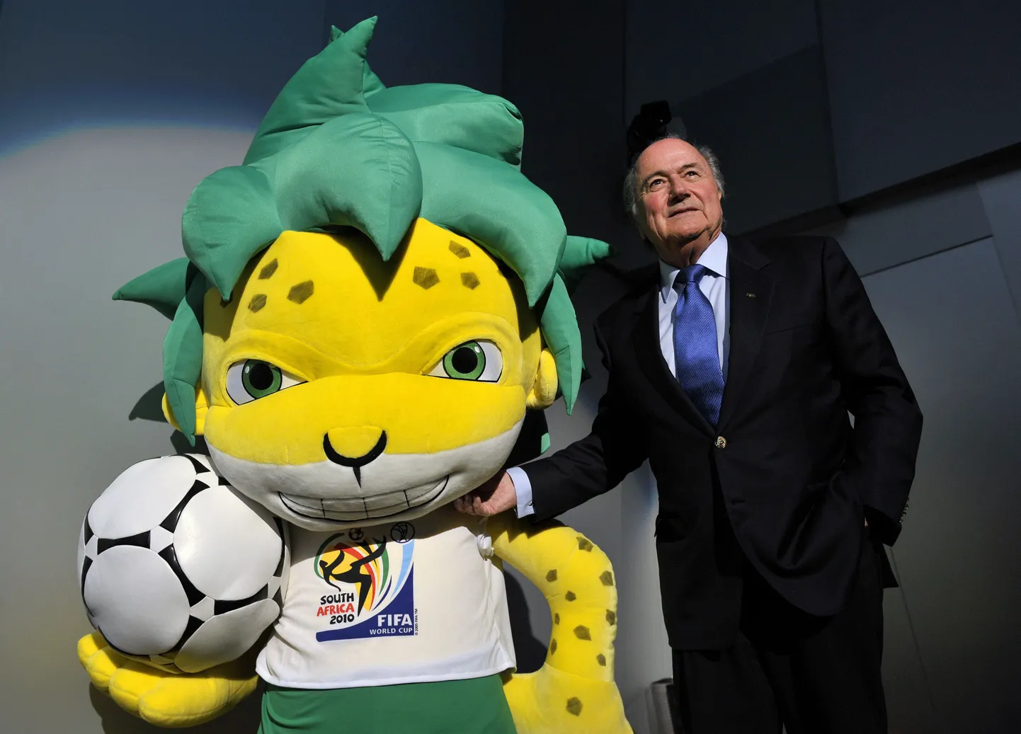 FIFA president Sepp Blatter ja Zakumi