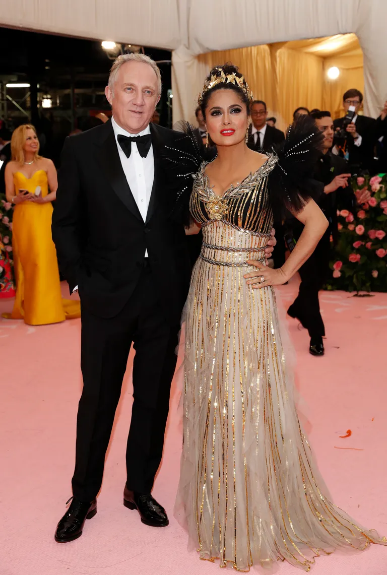 Сальма Хайек и Франсуа-Анри Пино. Met Gala 2019.