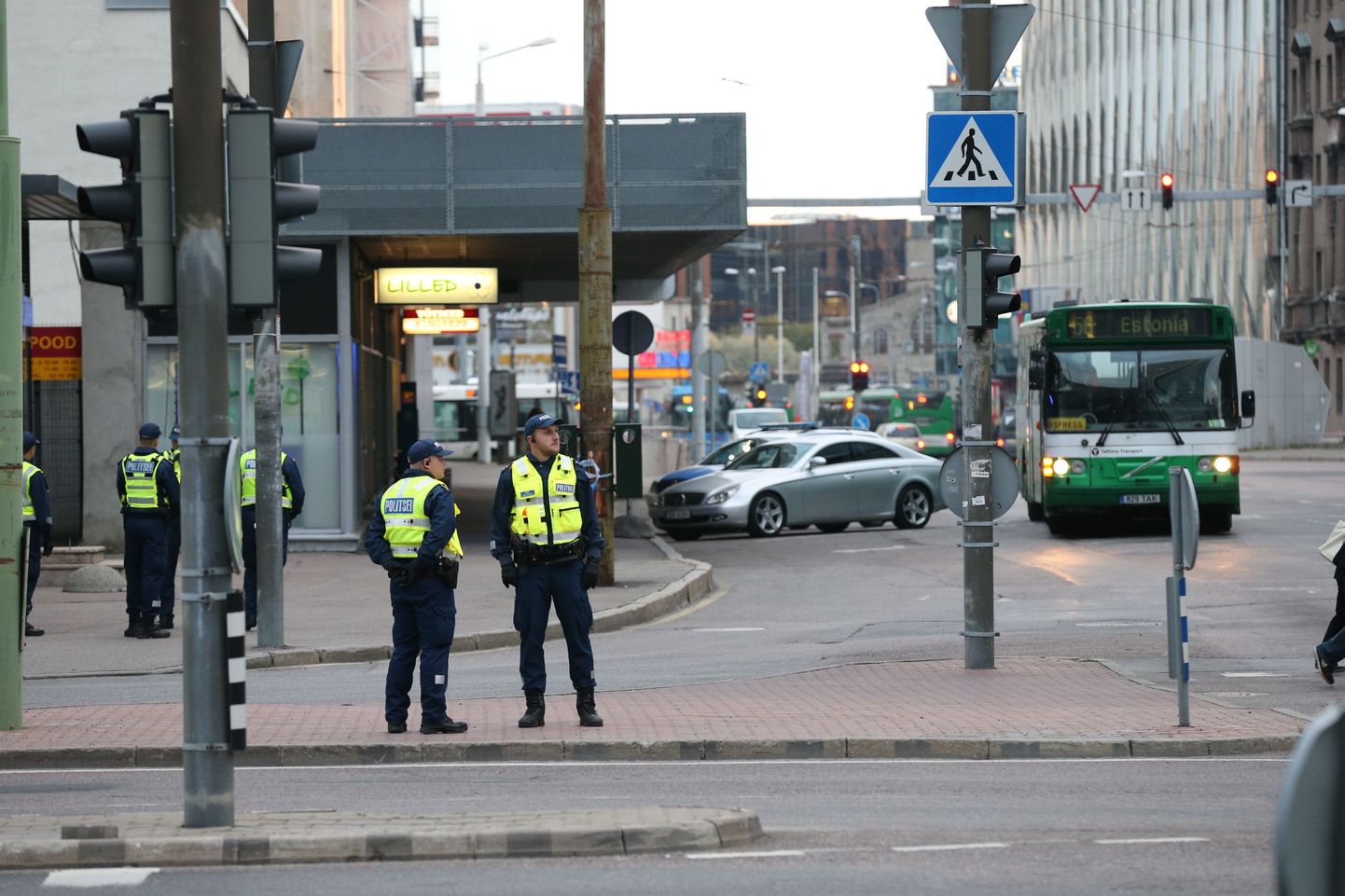 Tallinn politsei valve all Obama visiidi ajal.