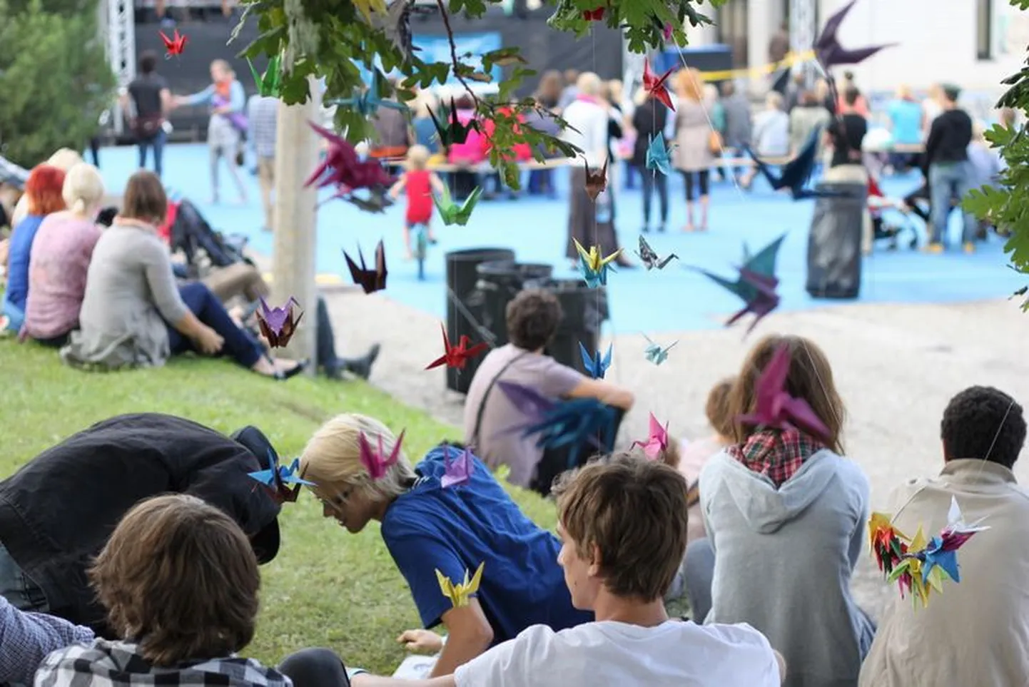 Põlvas on Uue Ajastu Festival toimunud kaks korda. Tänavune kolmas festival tõmbab uue ajastu kontseptsioonile joone alla.