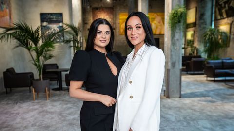 OFF THE REC ⟩ «Kui meest see häirib, pole ta enesekindel!» Aktimodell, tiktokker, üksikema ja krüptokuninganna Silvia-Kairet avab ukse oma pöörasesse ellu