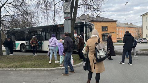 В Пыхья-Таллинне автобус попал в небольшую аварию