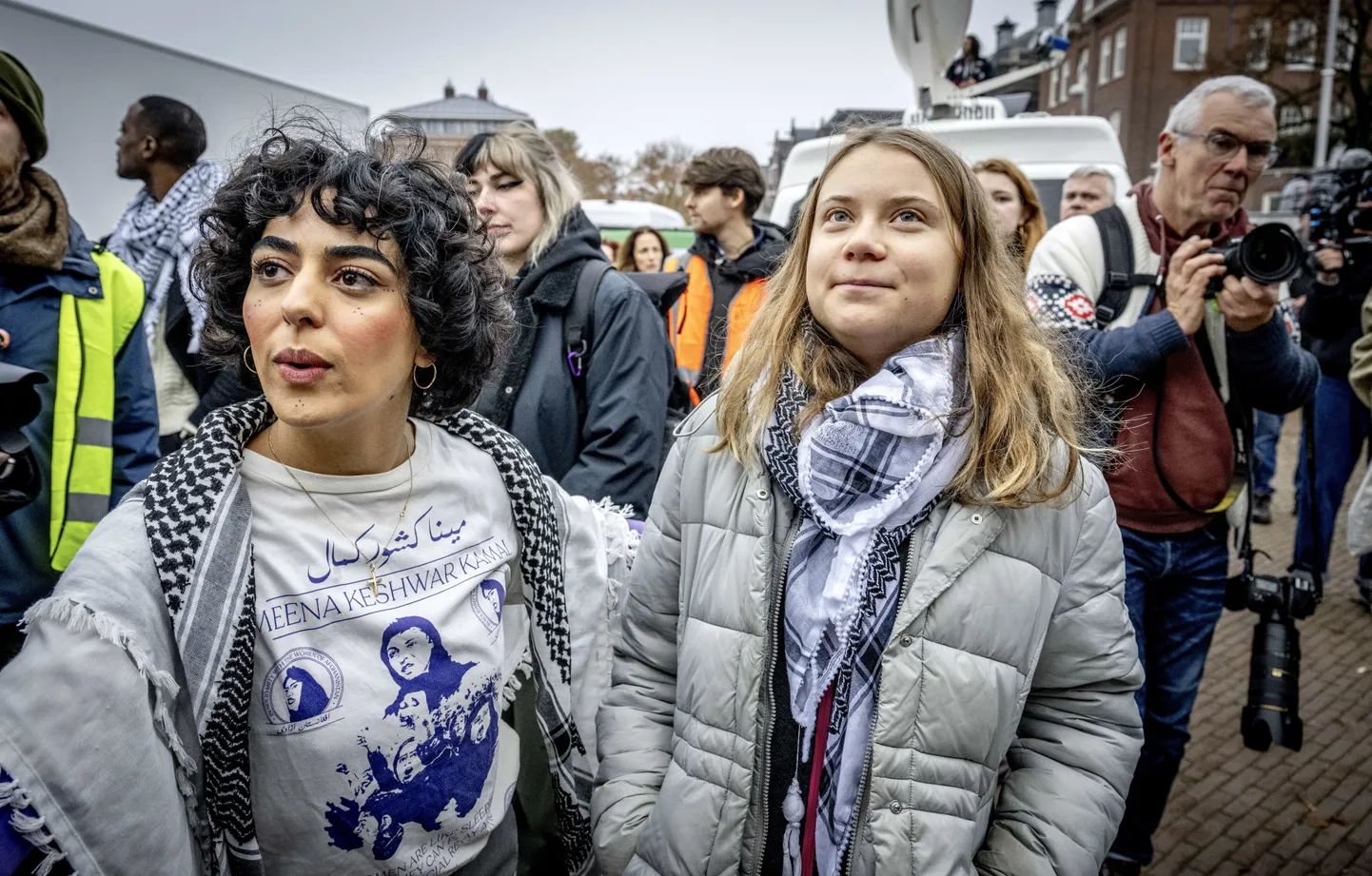 Greta Thunberg pühapäeval Amsterdamis Palestiinat toetaval meeleavaldusel.