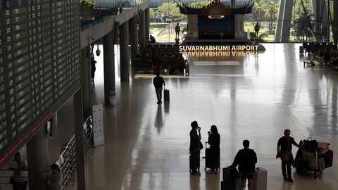 Tai lennujaamas vahistati teismelise tüdruku tapnud ja laiba kohvrisse toppinud austraallane